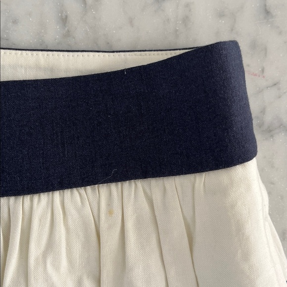 Banana Republic Cream Pleated Skirt - Picture 2 of 6